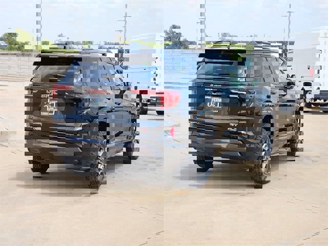 New 2026 GMC Terrain AT4 w/ Convenience Package III image 6