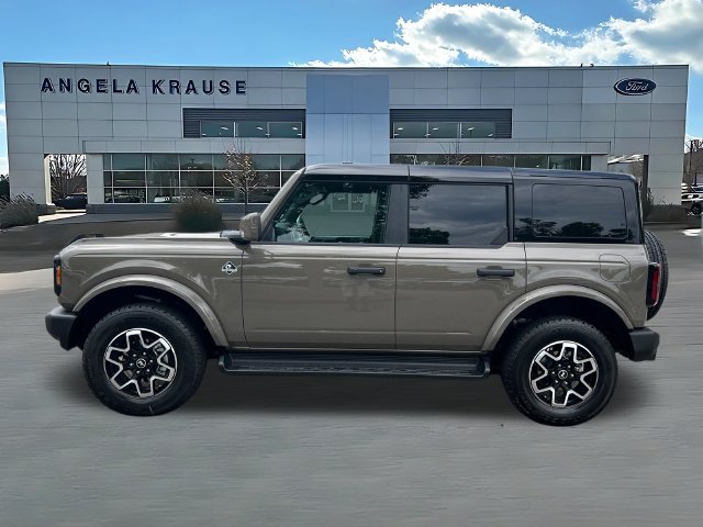 New 2026 Ford Bronco Outer Banks AWD/4WD image 4