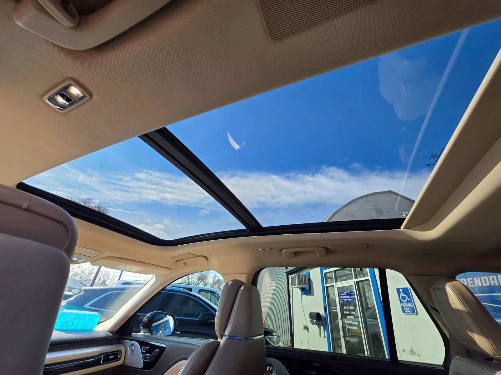 Used 2020 Lincoln Aviator Reserve image 13