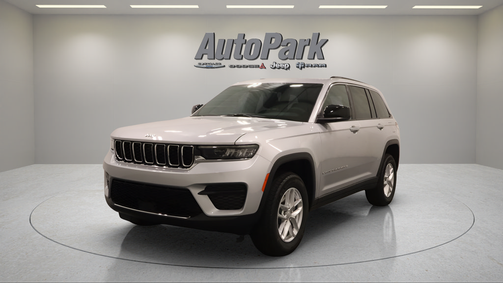 New 2026 Jeep Grand Cherokee Laredo X AWD/4WD image 6
