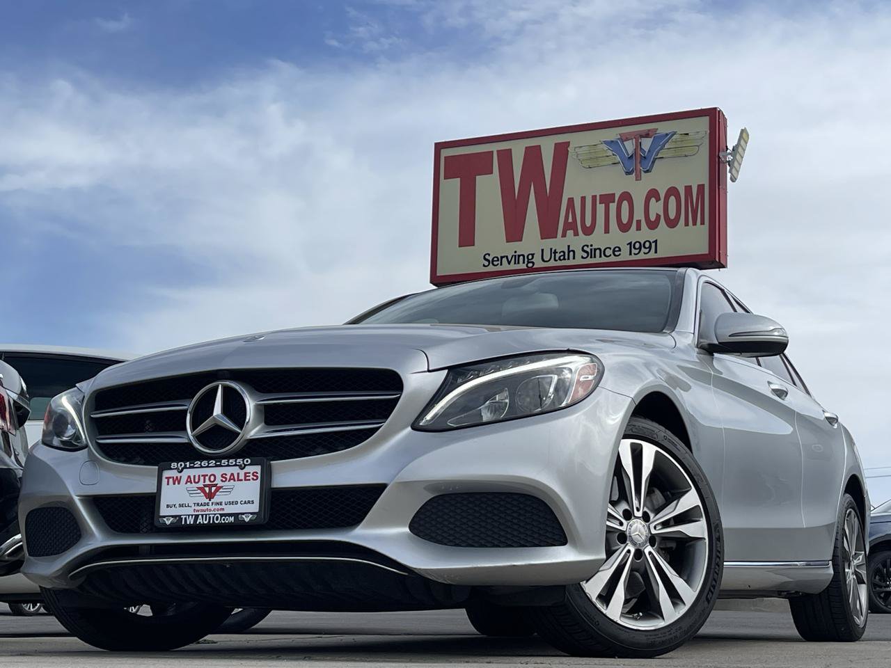 Used 2016 Mercedes-Benz C 300 4MATIC Sedan image 1