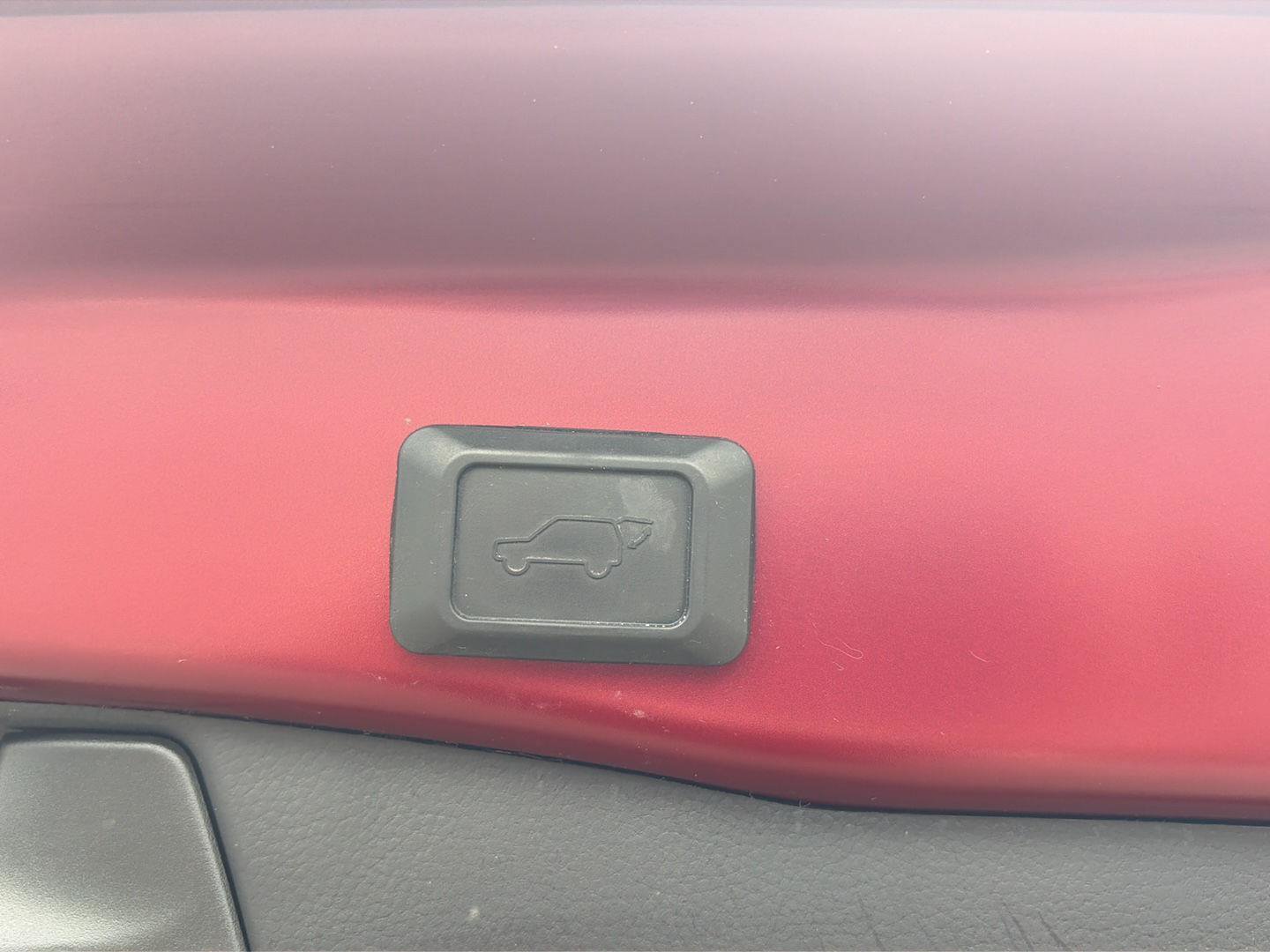 Used 2022 Toyota RAV4 XLE w/ Convenience Package AWD/4WD image 19