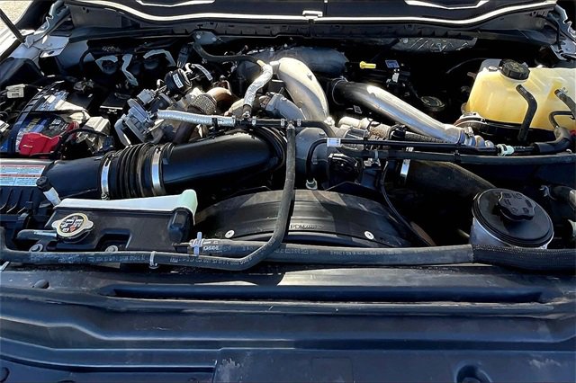 Used 2022 Ford F350 Lariat w/ Lariat Value Package image 8