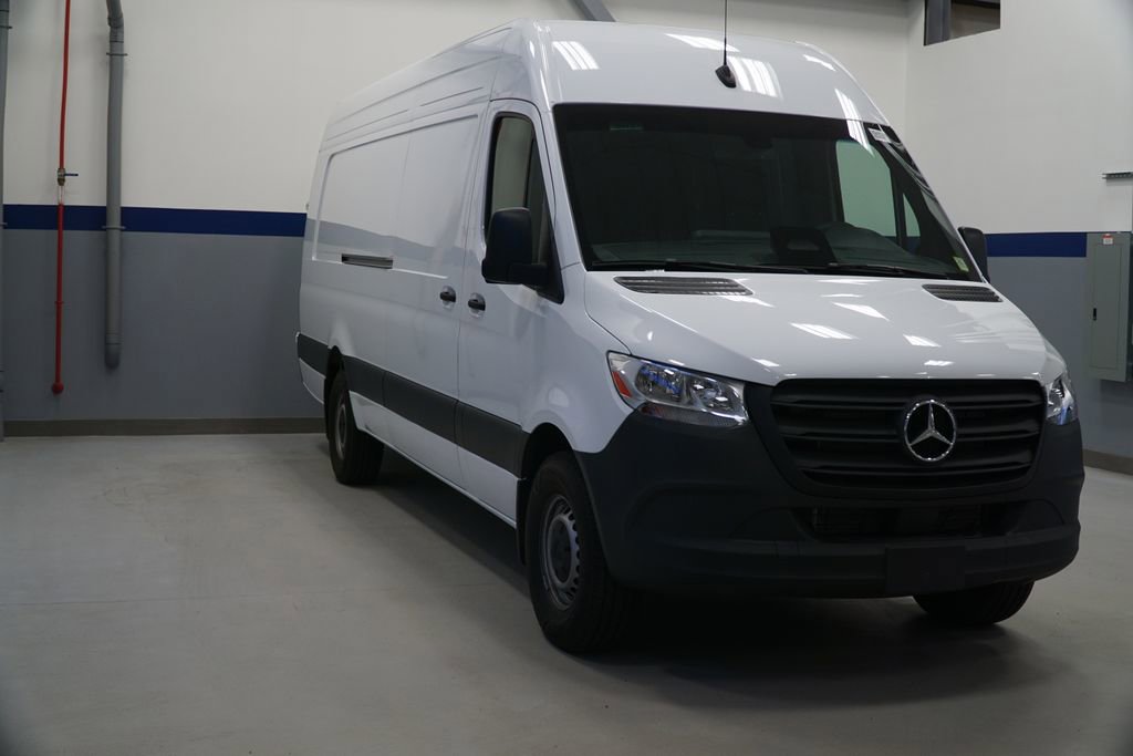 New 2025 Mercedes-Benz Sprinter 2500