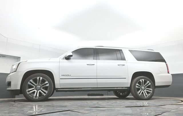 Used 2018 GMC Yukon XL Denali w/ Denali Ultimate Package AWD/4WD image 33