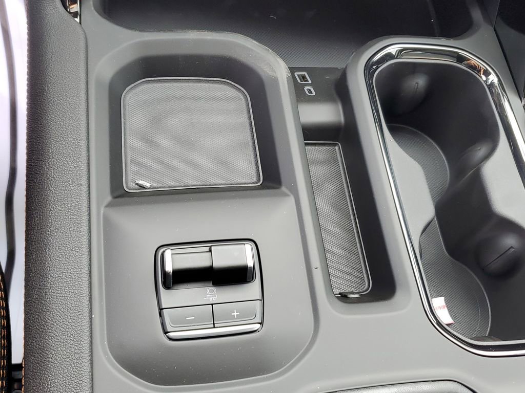 New 2026 GMC Sierra 2500 AT4 w/ Technology Package image 27