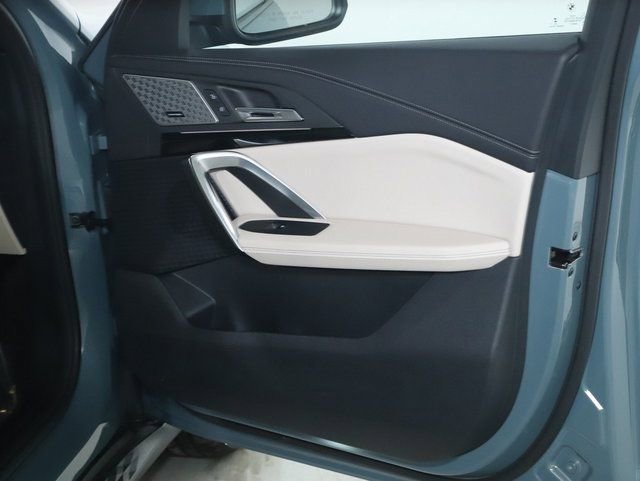 Certified 2025 BMW X2 xDrive28i w/ Premium Package image 35