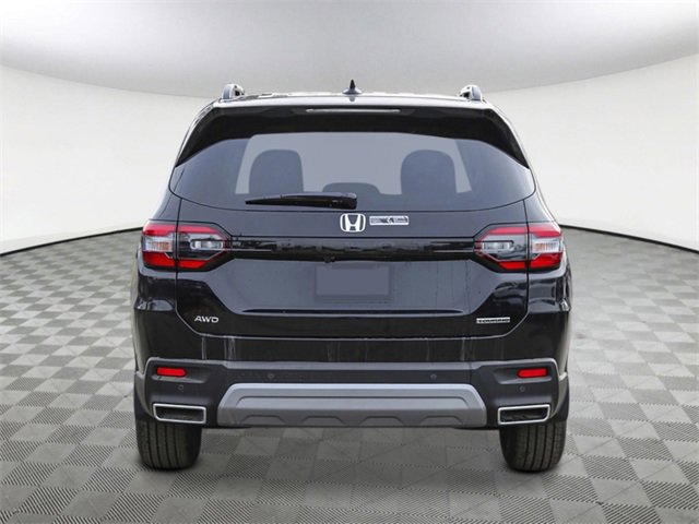New 2025 Honda Pilot Touring image 3