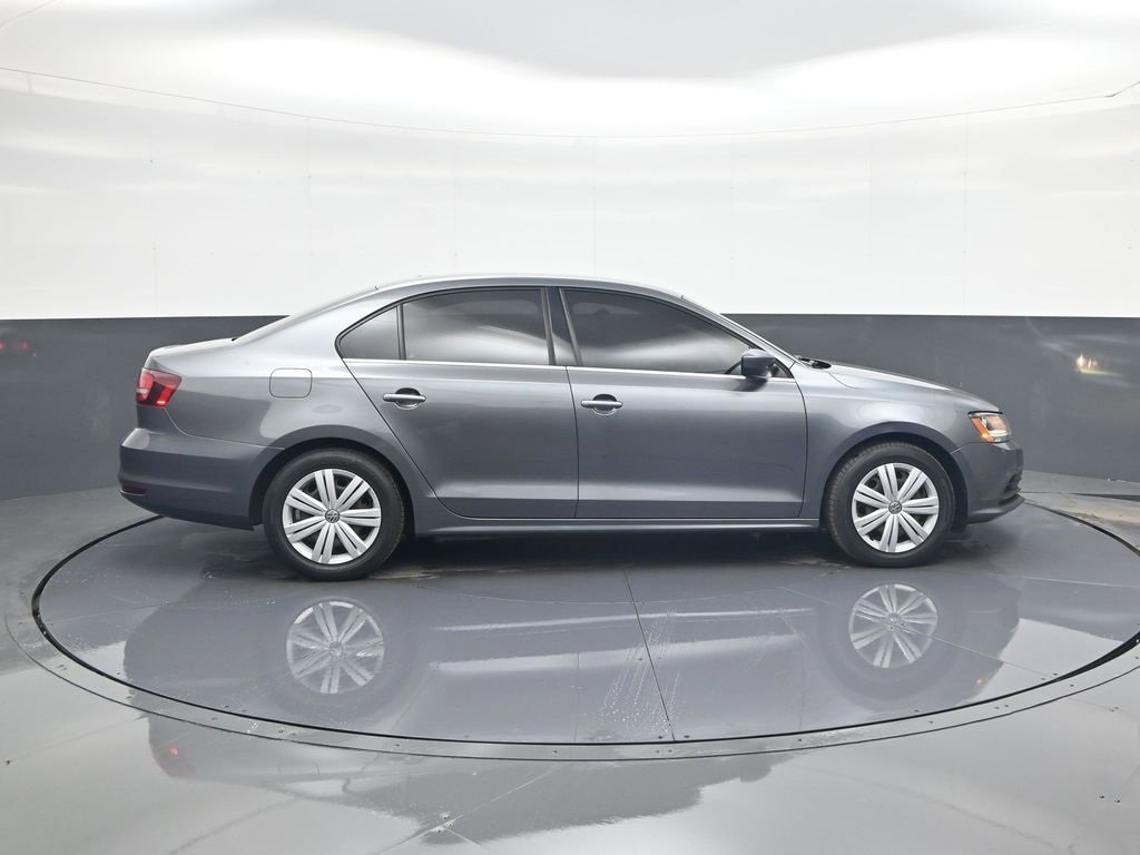 Used 2017 Volkswagen Jetta S image 8