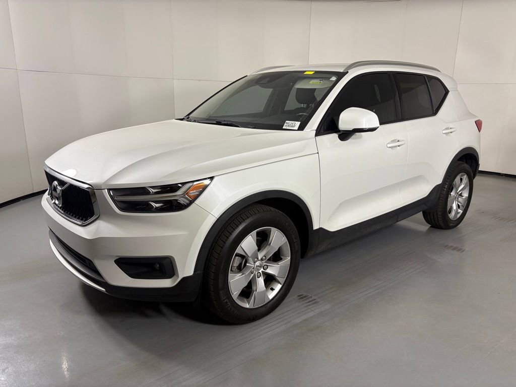 Used 2021 Volvo XC40 T5 Momentum AWD/4WD image 4