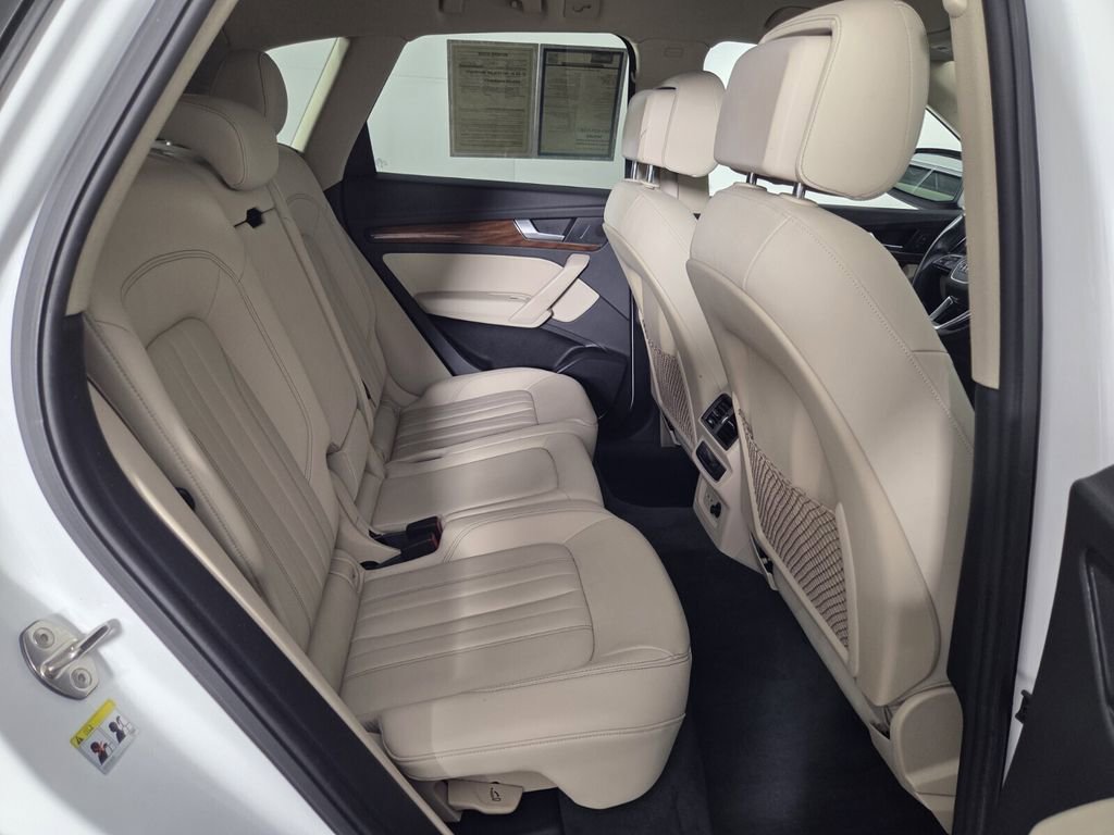 Used 2021 Audi Q5 Premium w/ Convenience Package image 31