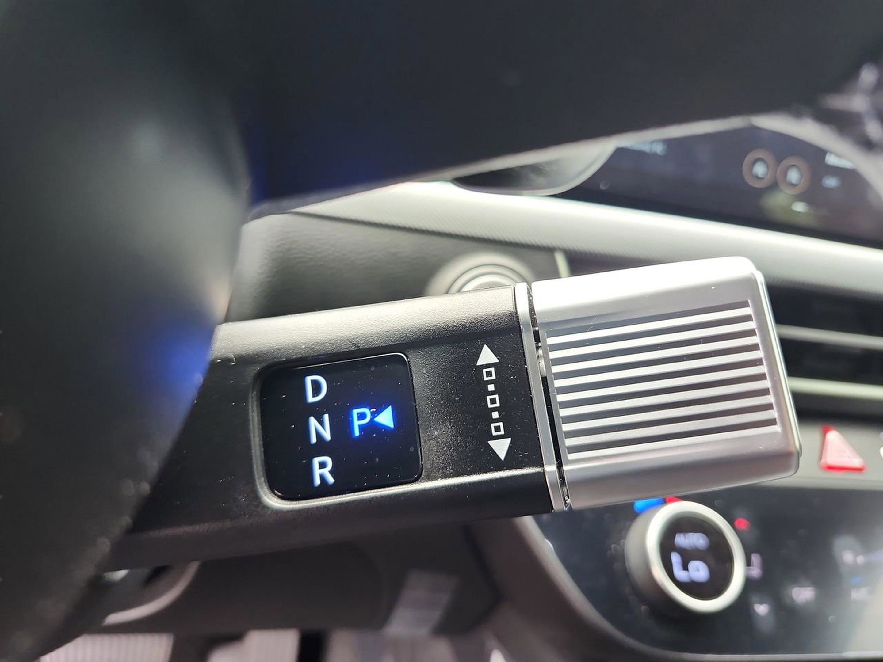 Certified 2024 Hyundai Sonata SEL w/ Convenience Package image 14