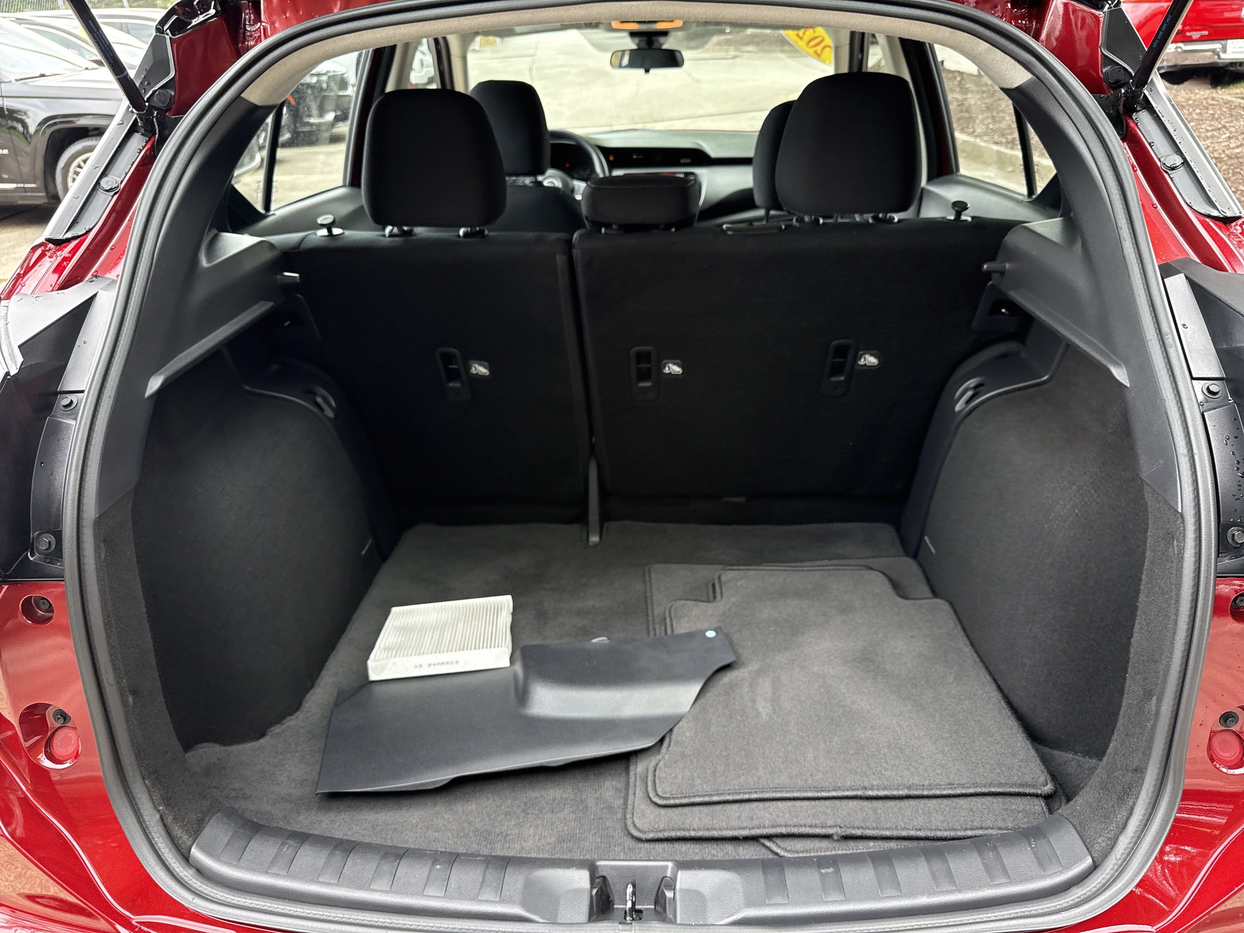 Used 2023 Nissan Kicks SV FWD image 18