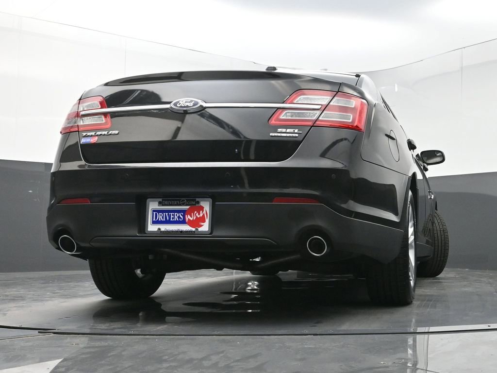 Used 2018 Ford Taurus SEL image 25