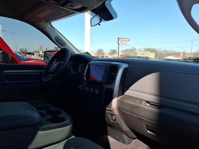 Used 2018 RAM 1500 Classic SLT image 21