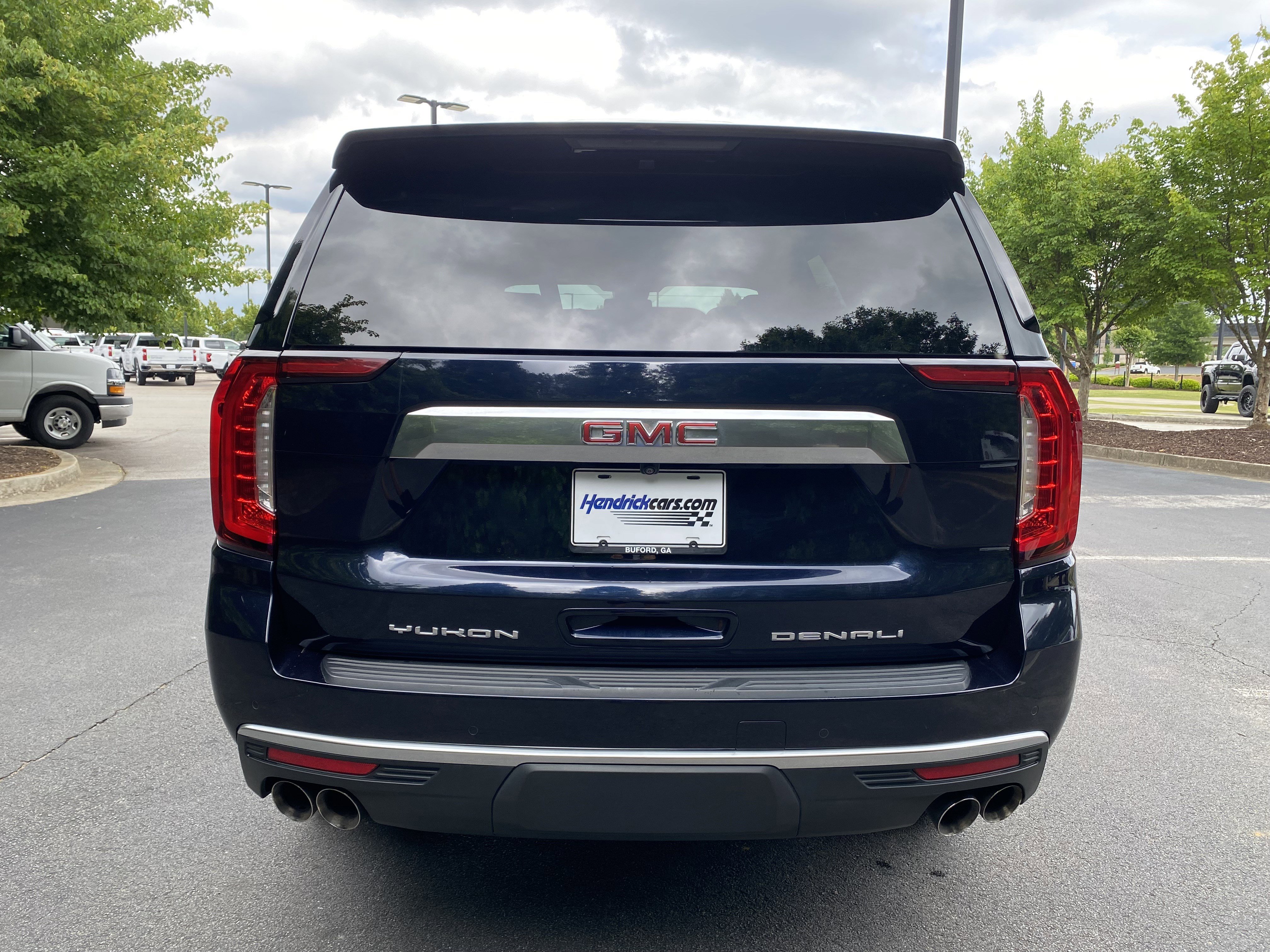 Used 2023 GMC Yukon Denali RWD image 8