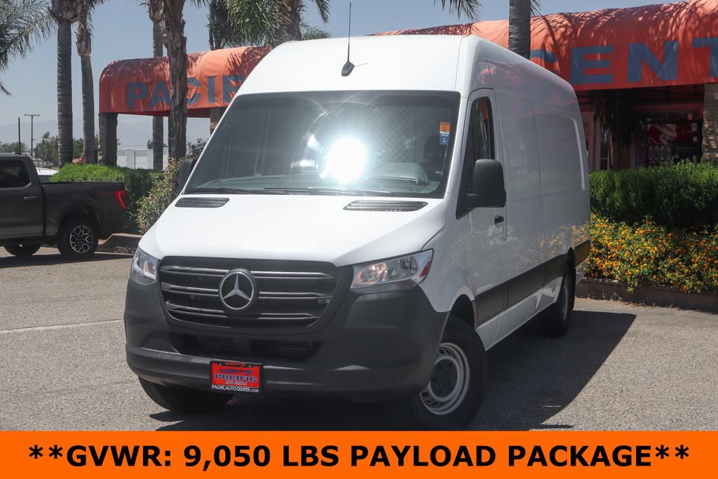 Used 2020 Mercedes-Benz Sprinter 2500 image 4