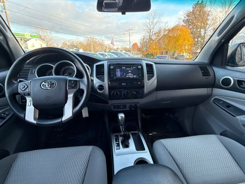 Used 2014 Toyota Tacoma 4x4 Double Cab image 21