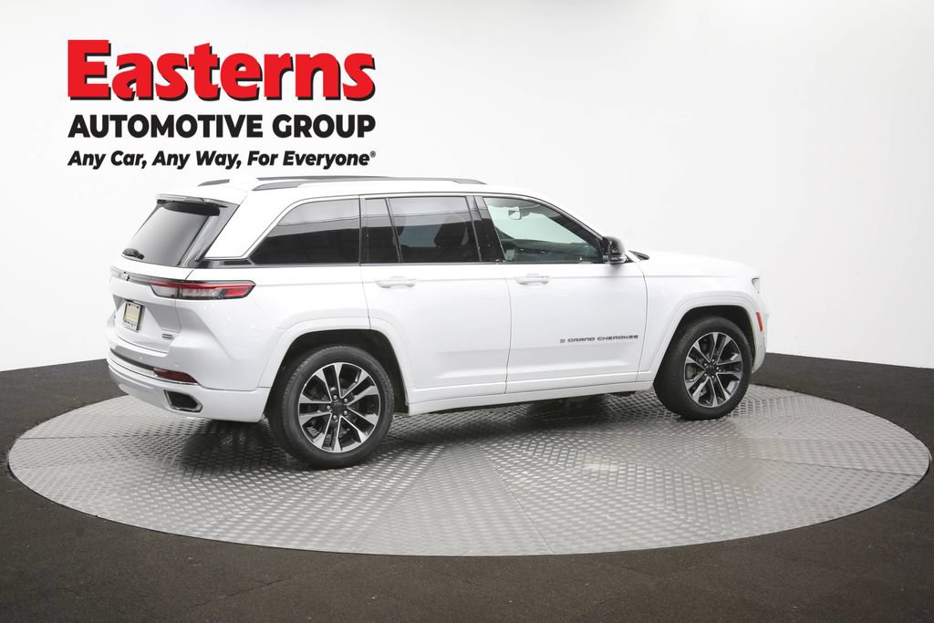 Used 2022 Jeep Grand Cherokee Overland AWD/4WD image 46