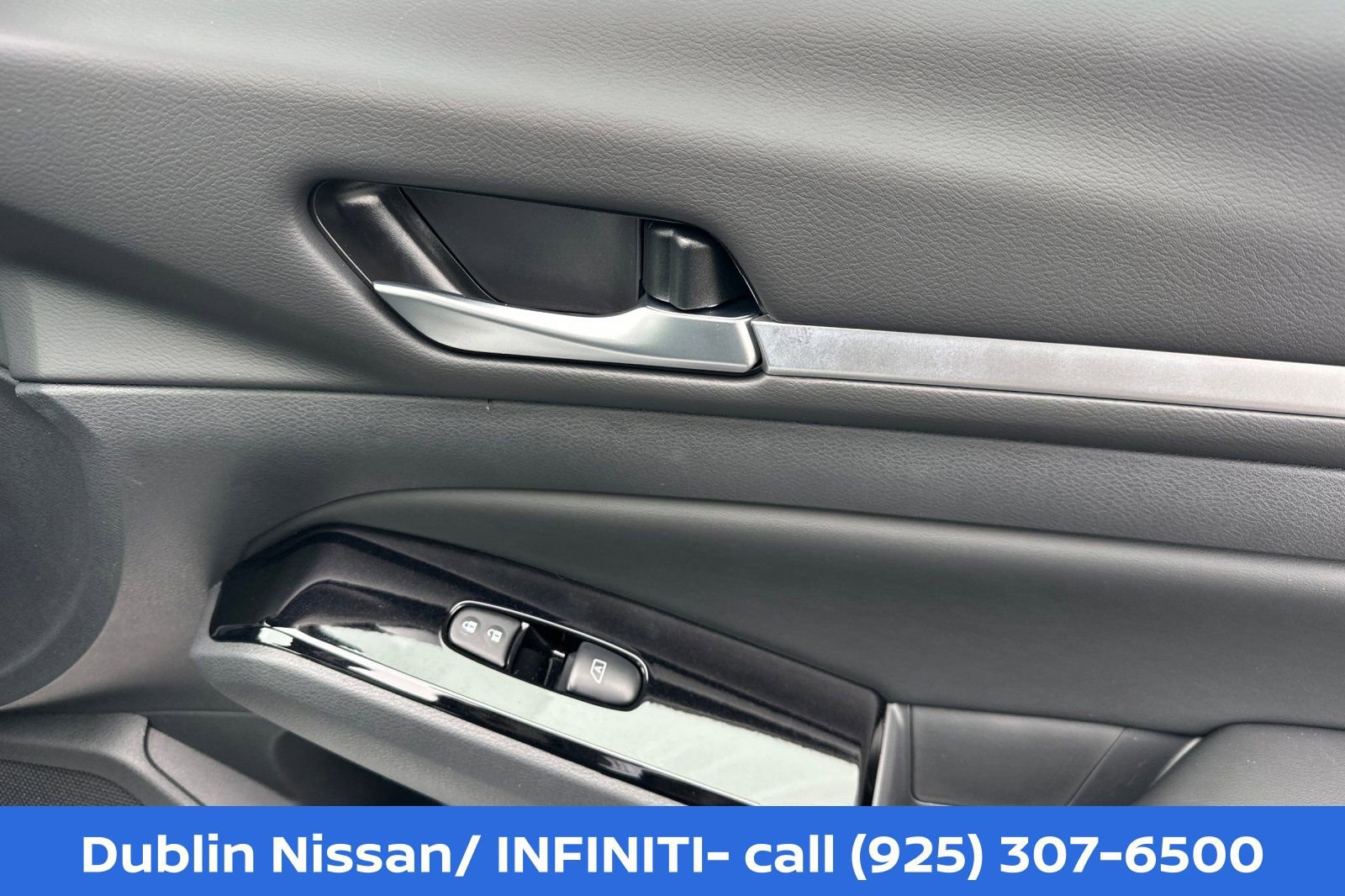 New 2025 Nissan Altima 2.5 SL AWD/4WD image 20