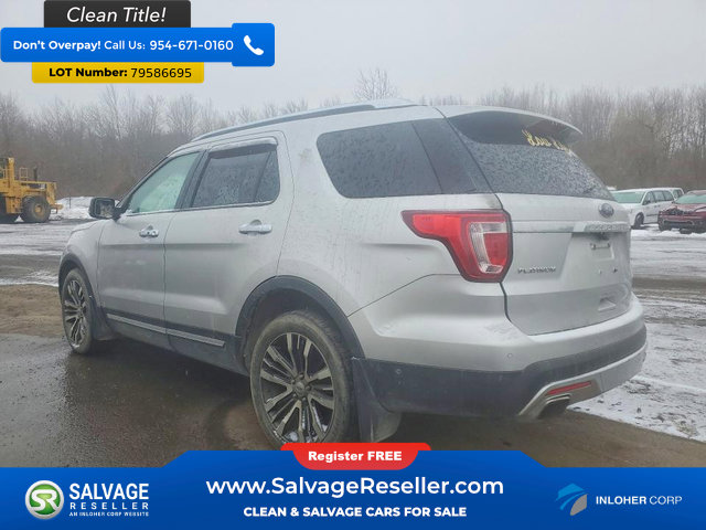 Used 2017 Ford Explorer Platinum image 3