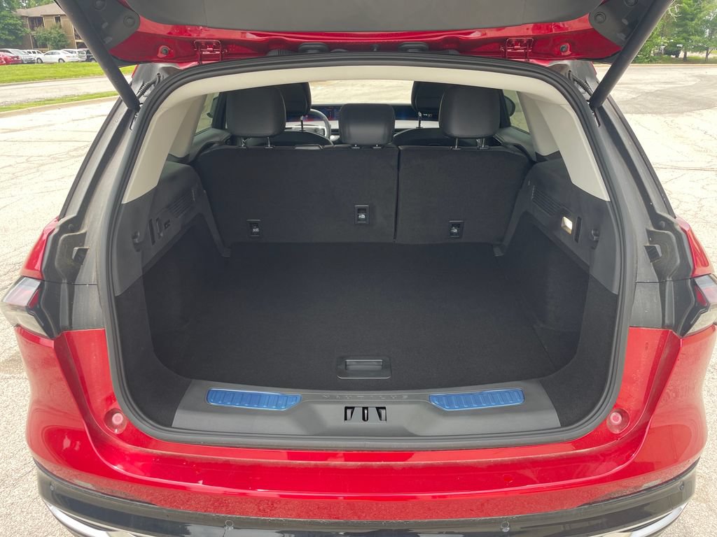 New 2026 Lincoln Nautilus Premier AWD/4WD image 14