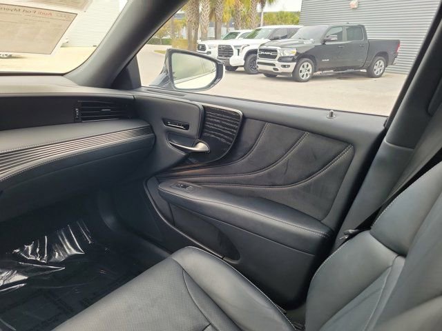 Used 2021 Lexus LS 500 AWD w/ Accessory Package (Z1) image 15