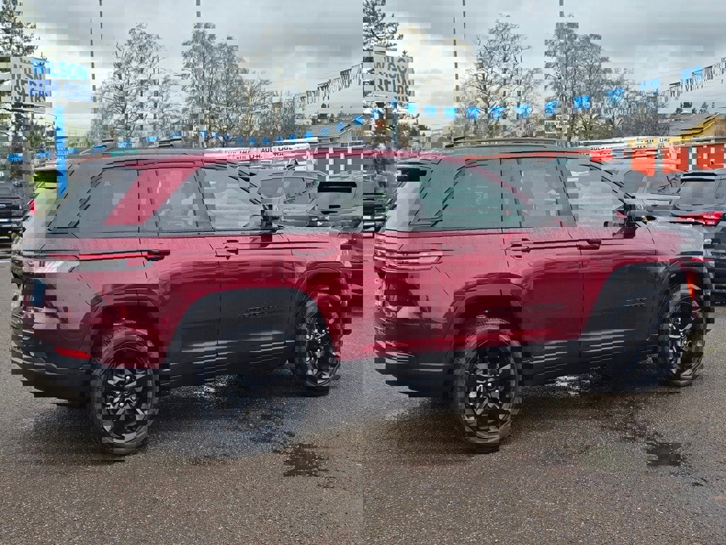 Used 2023 Jeep Grand Cherokee Altitude image 32