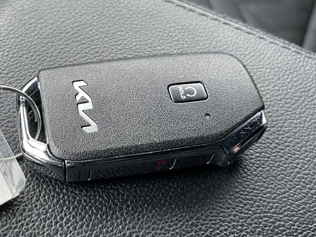 Used 2025 Kia Sportage X-Line image 32