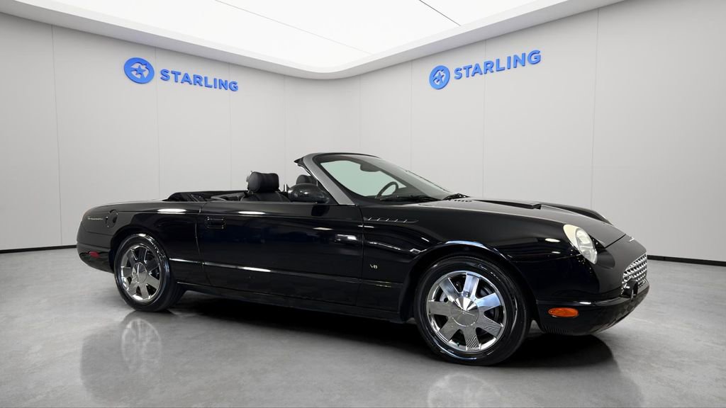 Used 2003 Ford Thunderbird image 29