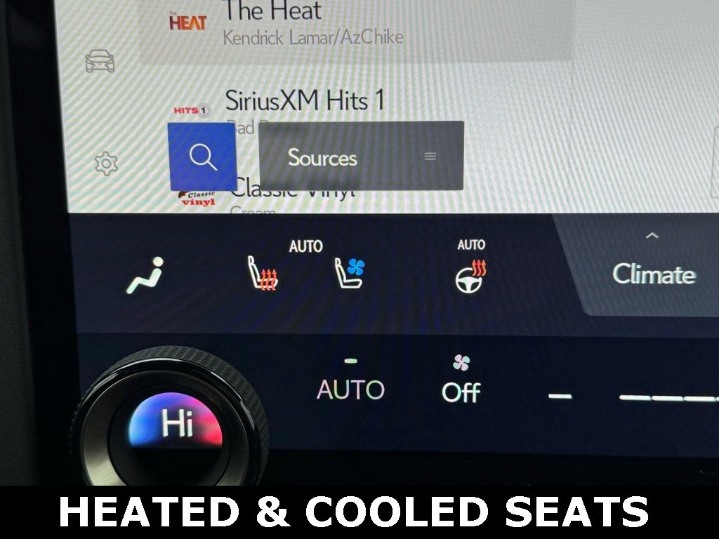 Used 2025 Lexus GX 550 w/ Accessory Package (2T) image 11