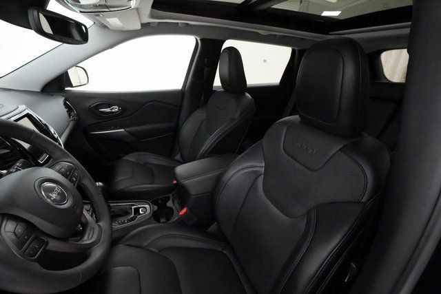 Used 2022 Jeep Cherokee Limited image 10