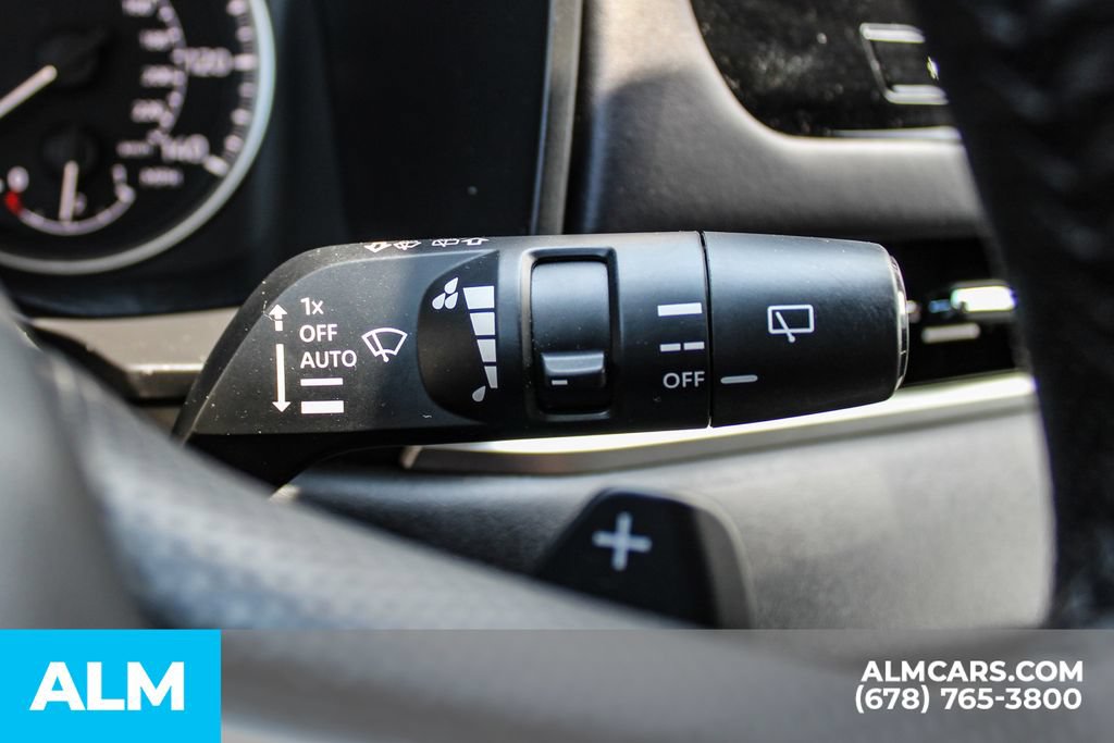 Used 2025 Mitsubishi Outlander SE FWD image 30