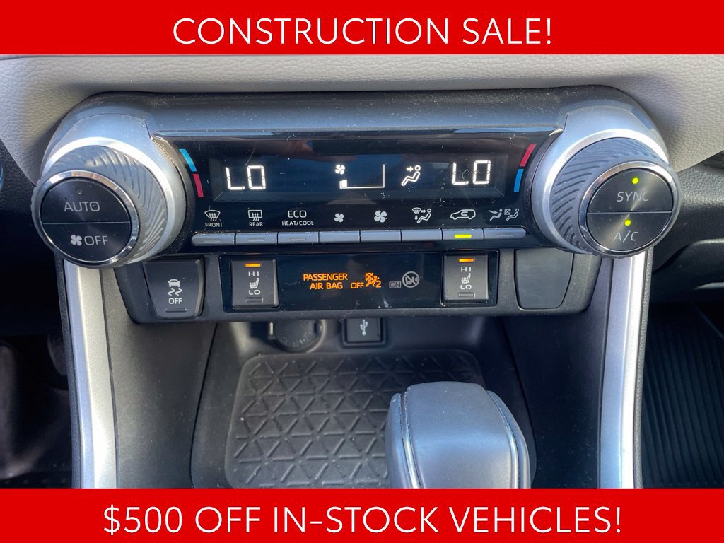 Used 2022 Toyota RAV4 XLE Premium AWD/4WD image 23