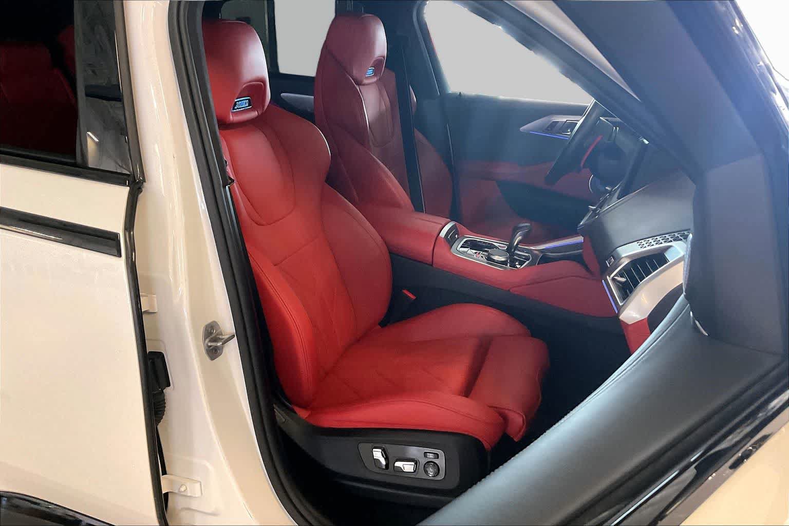 Certified 2024 BMW XM AWD/4WD image 8