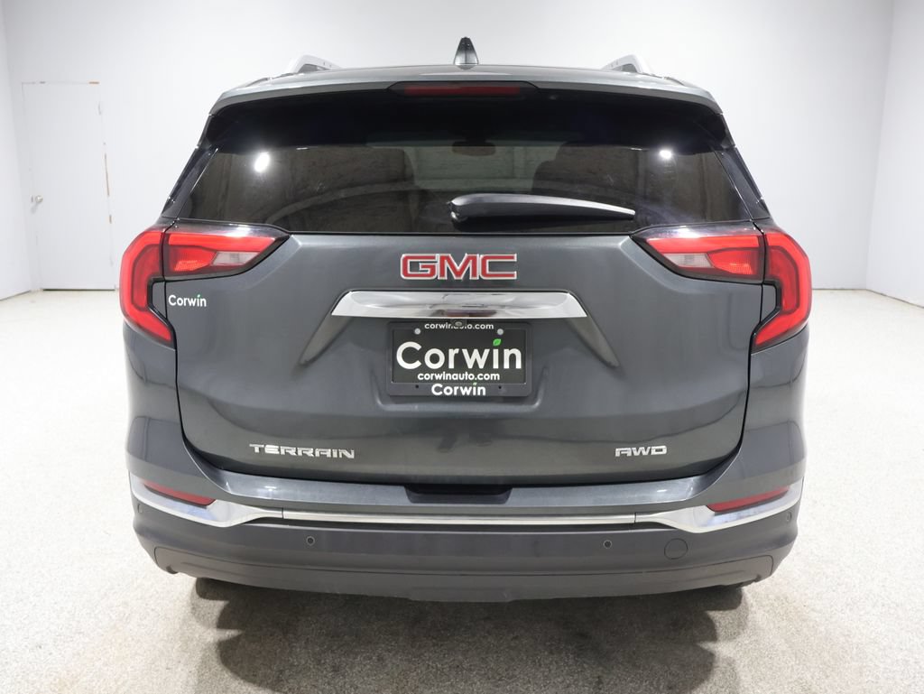 Used 2021 GMC Terrain SLT w/ Infotainment Package II AWD/4WD image 3