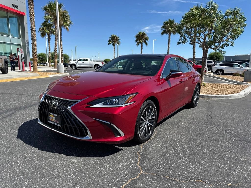 Used 2025 Lexus ES 350 w/ Premium Package FWD image 3