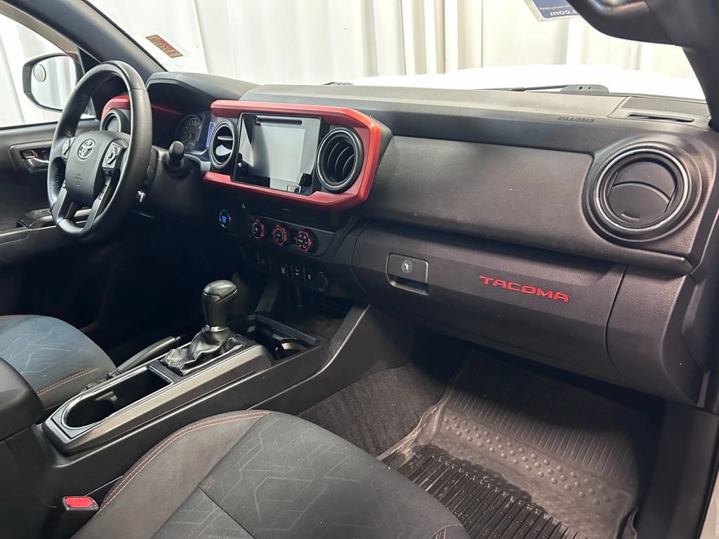 Used 2019 Toyota Tacoma TRD Sport RWD image 22