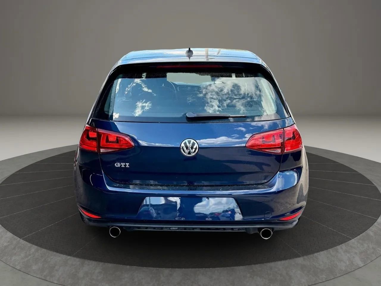 Used 2017 Volkswagen GTI S FWD image 5