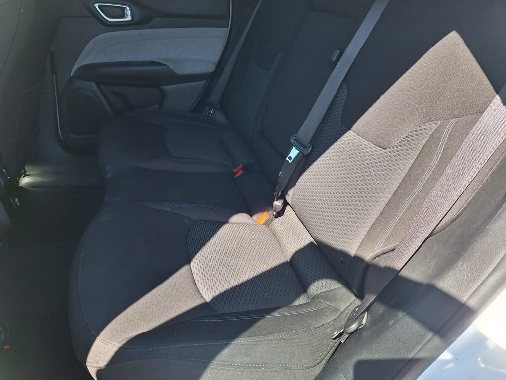 Used 2023 Jeep Compass Sport image 22