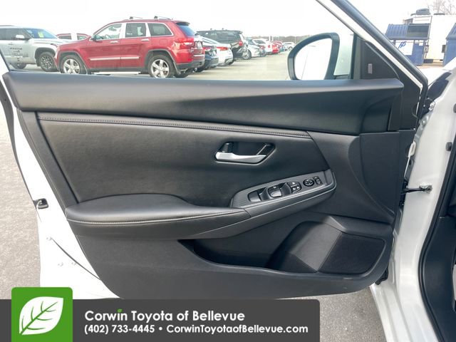 Used 2025 Nissan Sentra SV image 18