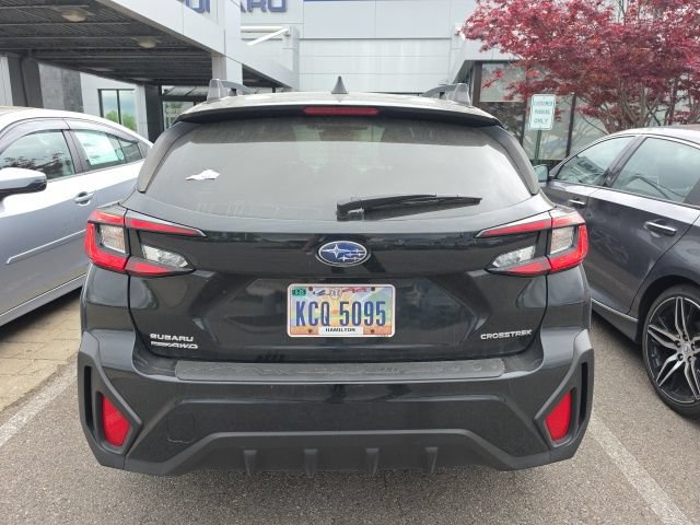 Used 2024 Subaru Crosstrek 2.0i Premium AWD/4WD image 3