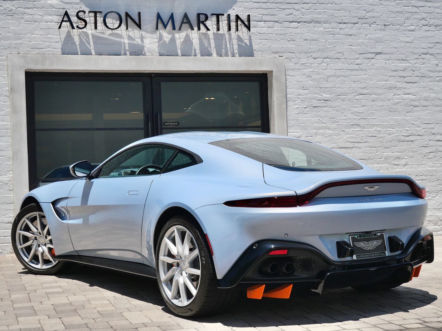 Used 2020 Aston Martin V8 Vantage Coupe RWD image 2