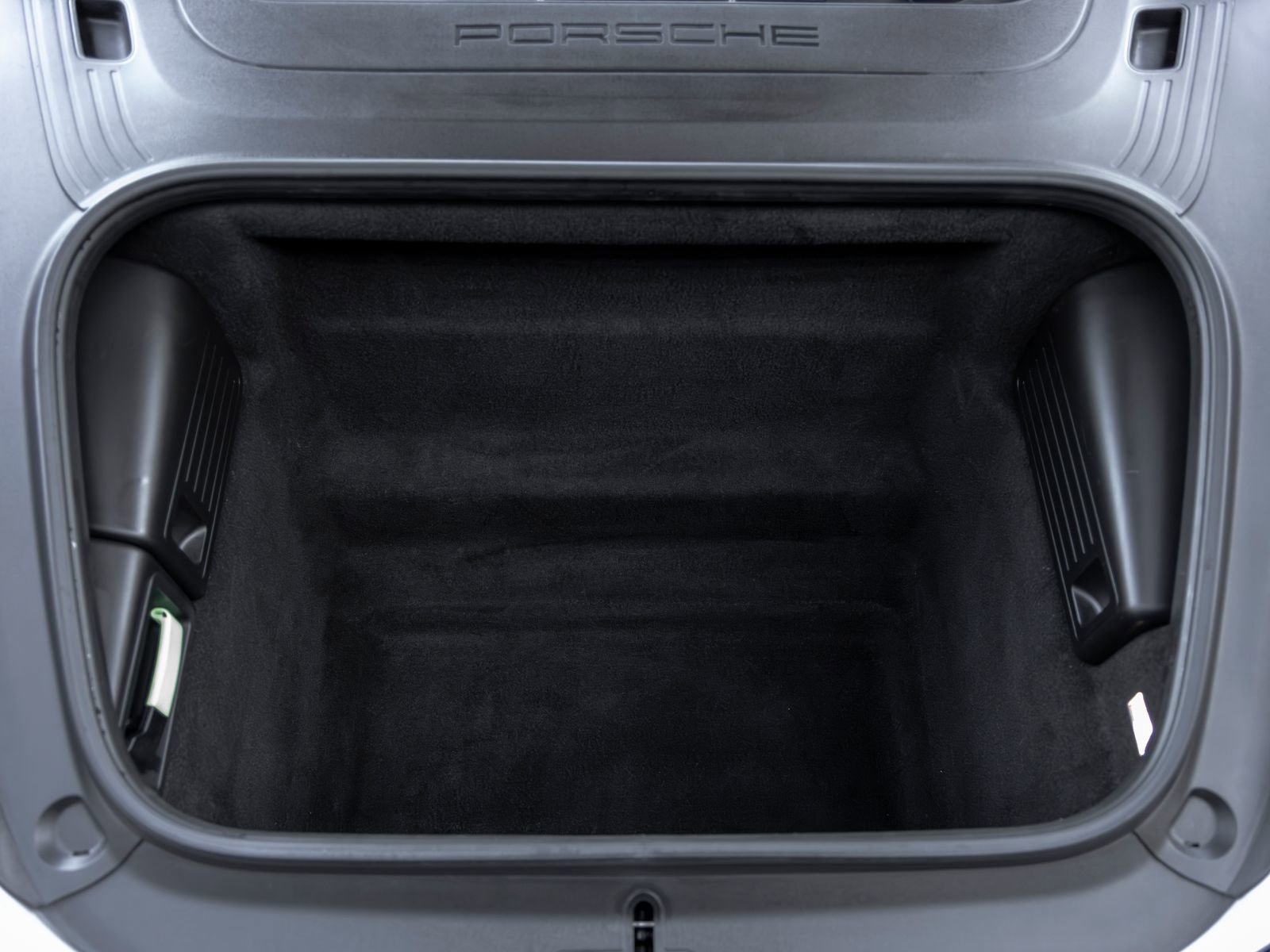 Used 2021 Porsche 718 Boxster Spyder RWD image 47
