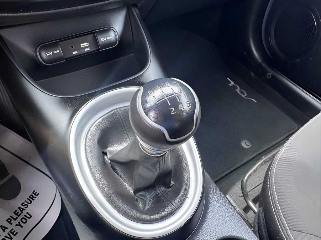 Used 2017 Kia Soul FWD image 24