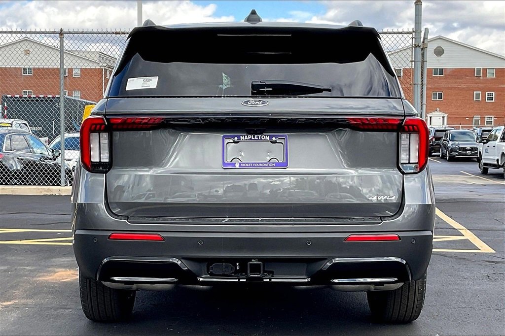 New 2026 Ford Explorer ST-Line image 4