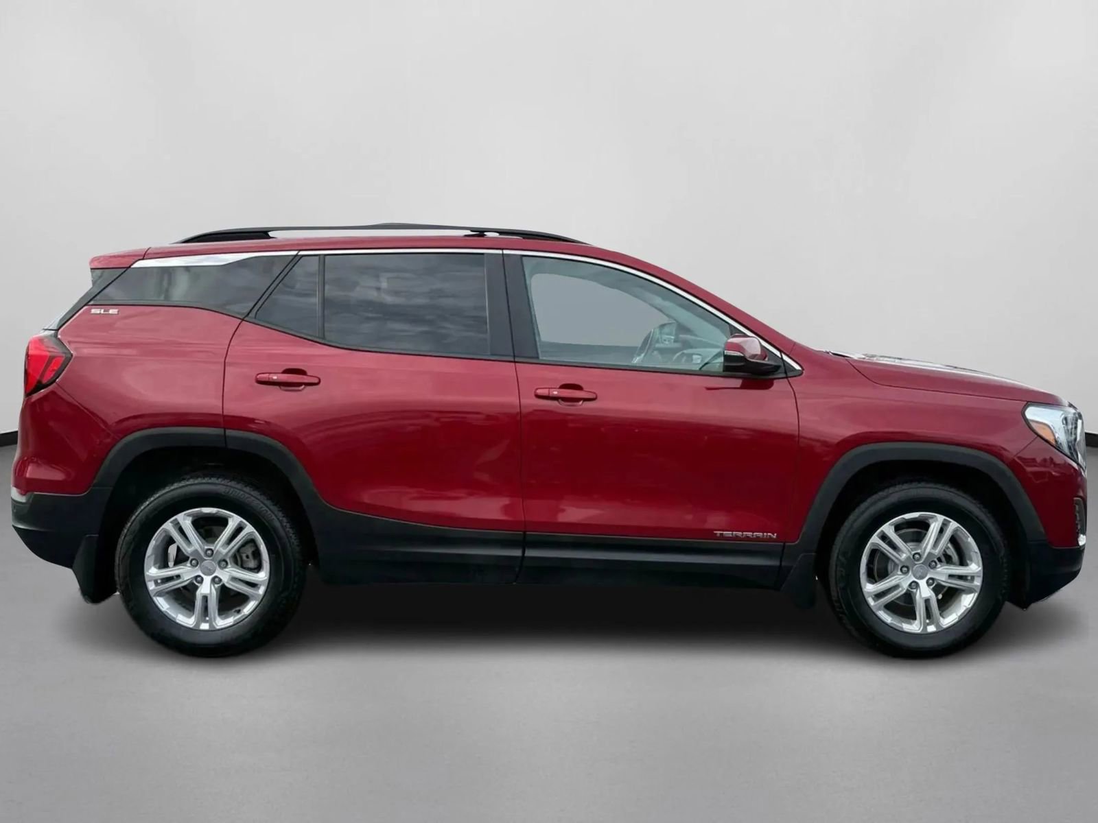 Used 2021 GMC Terrain SLE w/ Driver Convenience Package AWD/4WD image 8