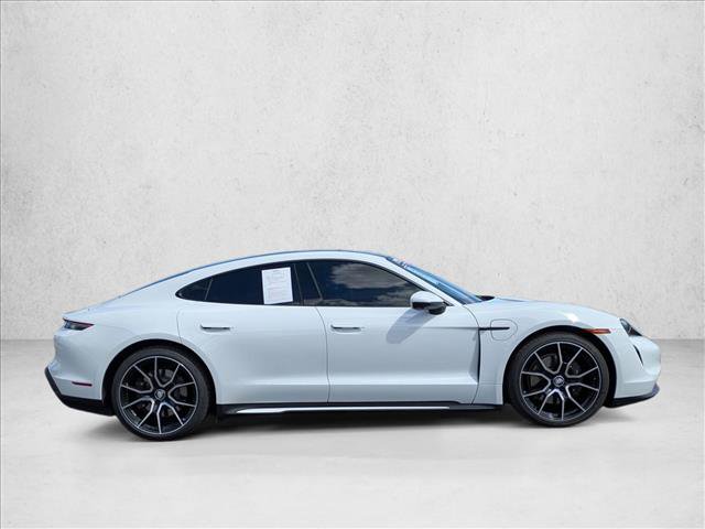 Used 2024 Porsche Taycan image 4