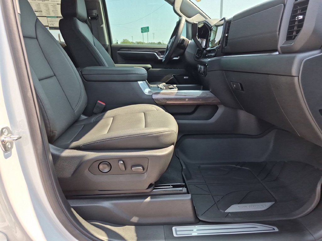 New 2026 Chevrolet Silverado 2500 LTZ w/ LTZ Plus Package AWD/4WD image 35