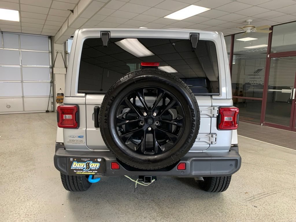 Certified 2024 Jeep Wrangler Unlimited Sahara w/ Safety Group AWD/4WD image 5